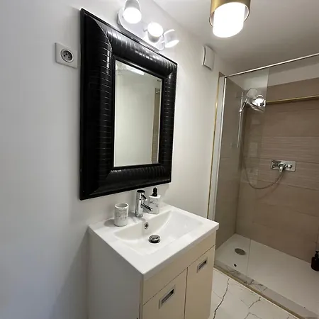 Elegant Proche De Paris Appartement