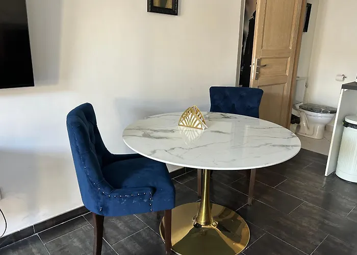 Elegant Proche De Paris 아파트 *